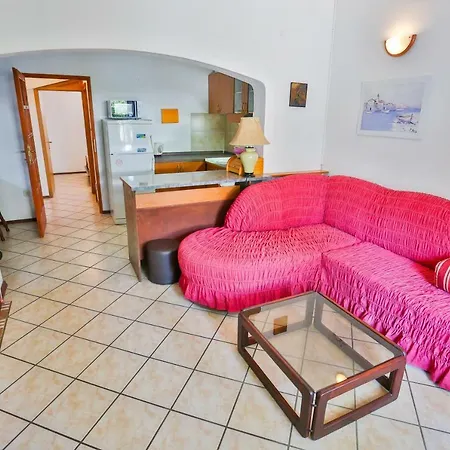 Riki Apartment