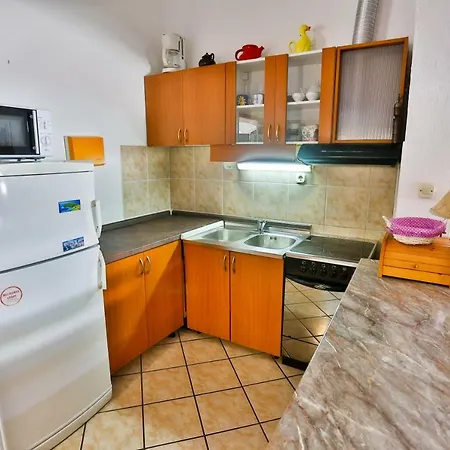 Riki Apartment
